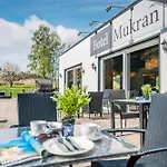Mukran Hotel 3*