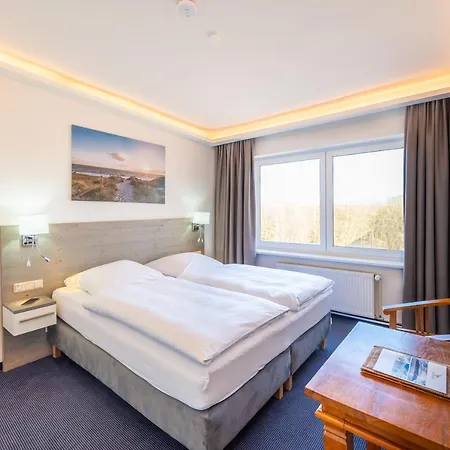 Hotel Mukran 3*