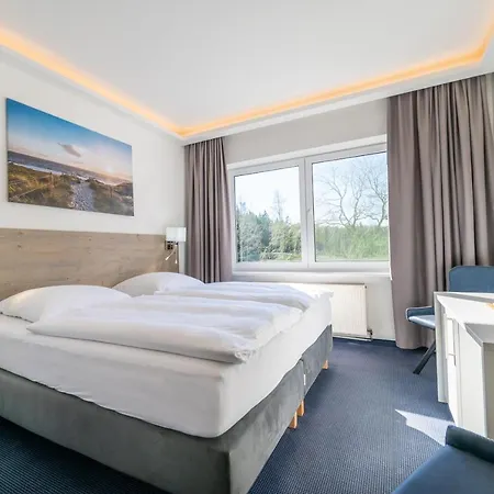 Hotel Mukran 3*